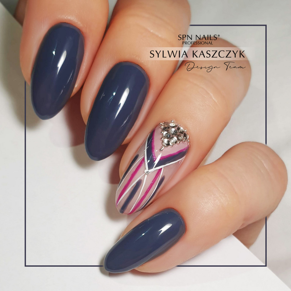 906 Smoky Raven UV LaQ 8ml 906 Smoky Raven UV LaQ 8ml