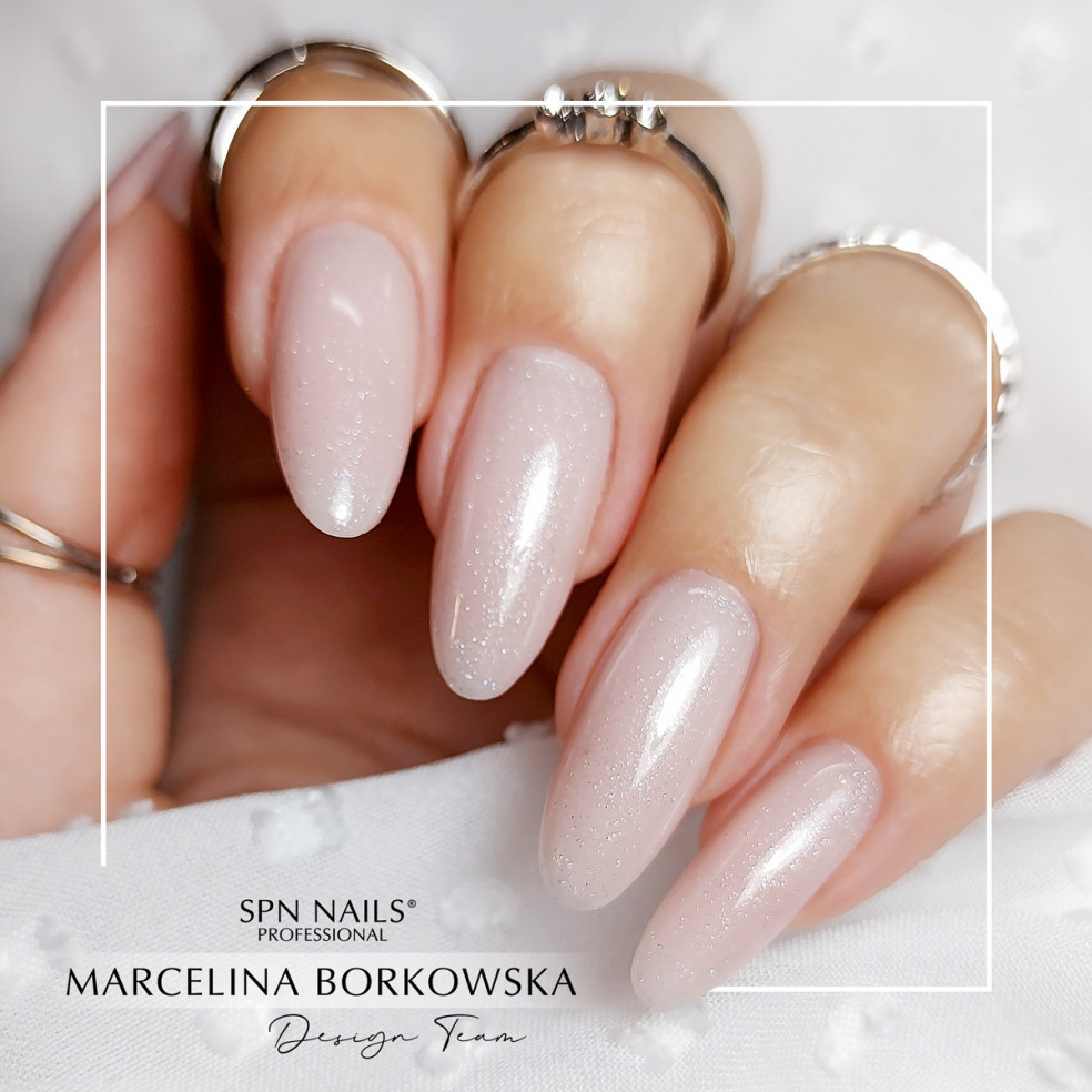 Lakier hybrydowy 680 Queen of Ice UV...