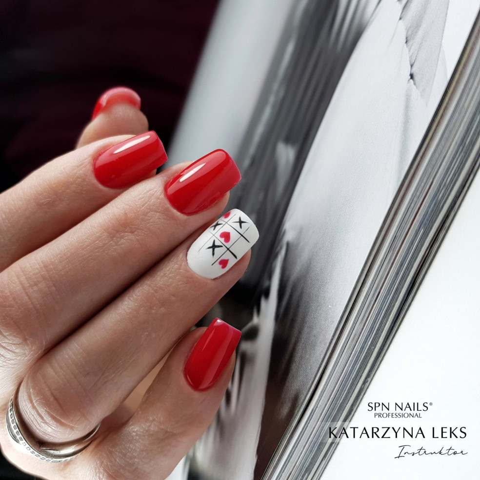 773 Red Carpet  UV LaQ 8ml 773 Red Carpet  UV LaQ 8ml