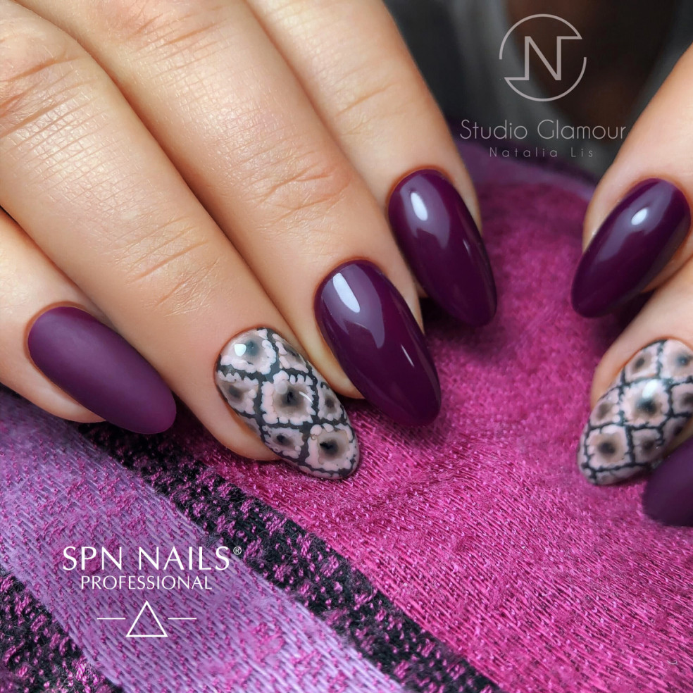 812 Grape Elixir UV LaQ 8ml 812 Grape Elixir UV LaQ 8ml