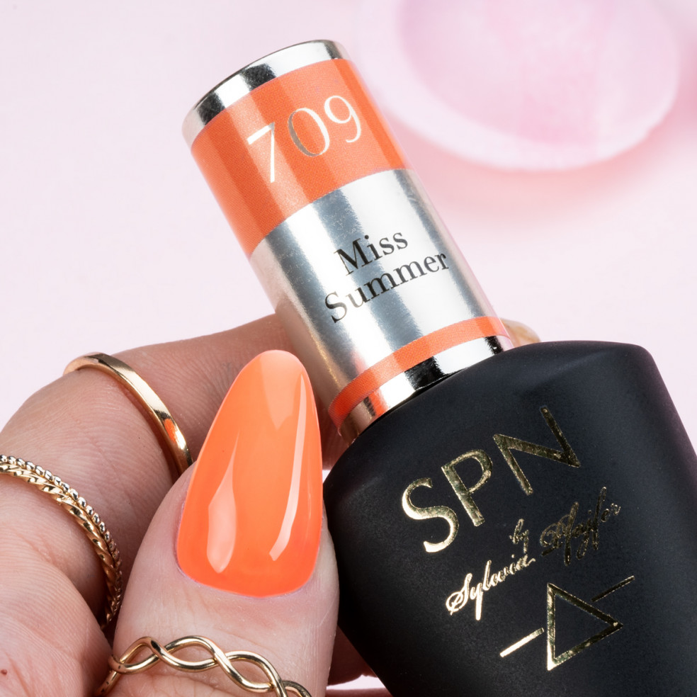 709 Miss Summer UV LaQ 8ml 709 Miss Summer UV LaQ 8ml