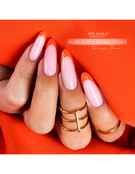 French manicure wykonany neonowym pomarańczowym lakierem hybrydowym French manicure wykonany neonowym pomarańczowym lakierem hybrydowym