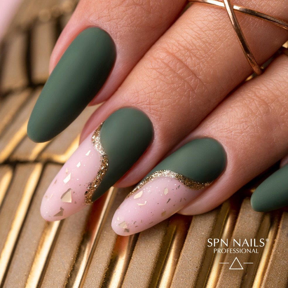 942 Put Some Gold On! UV LaQ 8ml 942 Put Some Gold On! UV LaQ 8ml