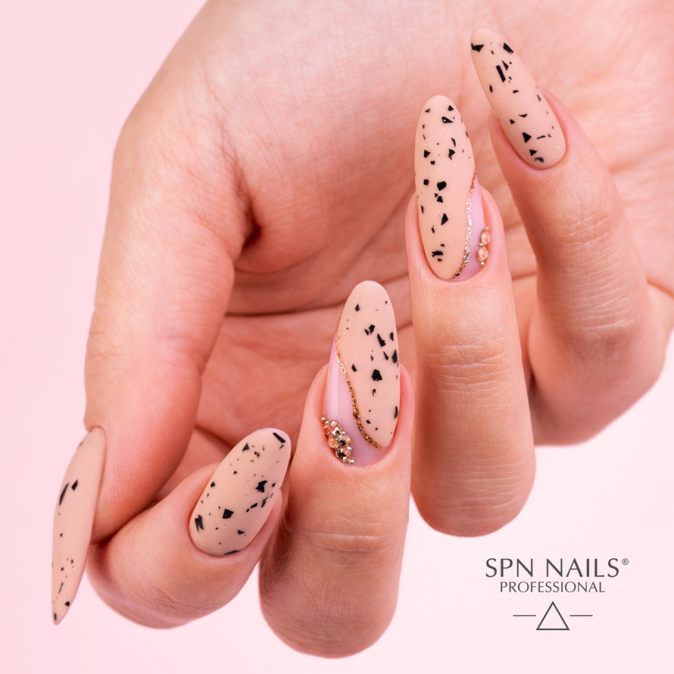 945 Black Spots UV LaQ 8ml 945 Black Spots UV LaQ 8ml