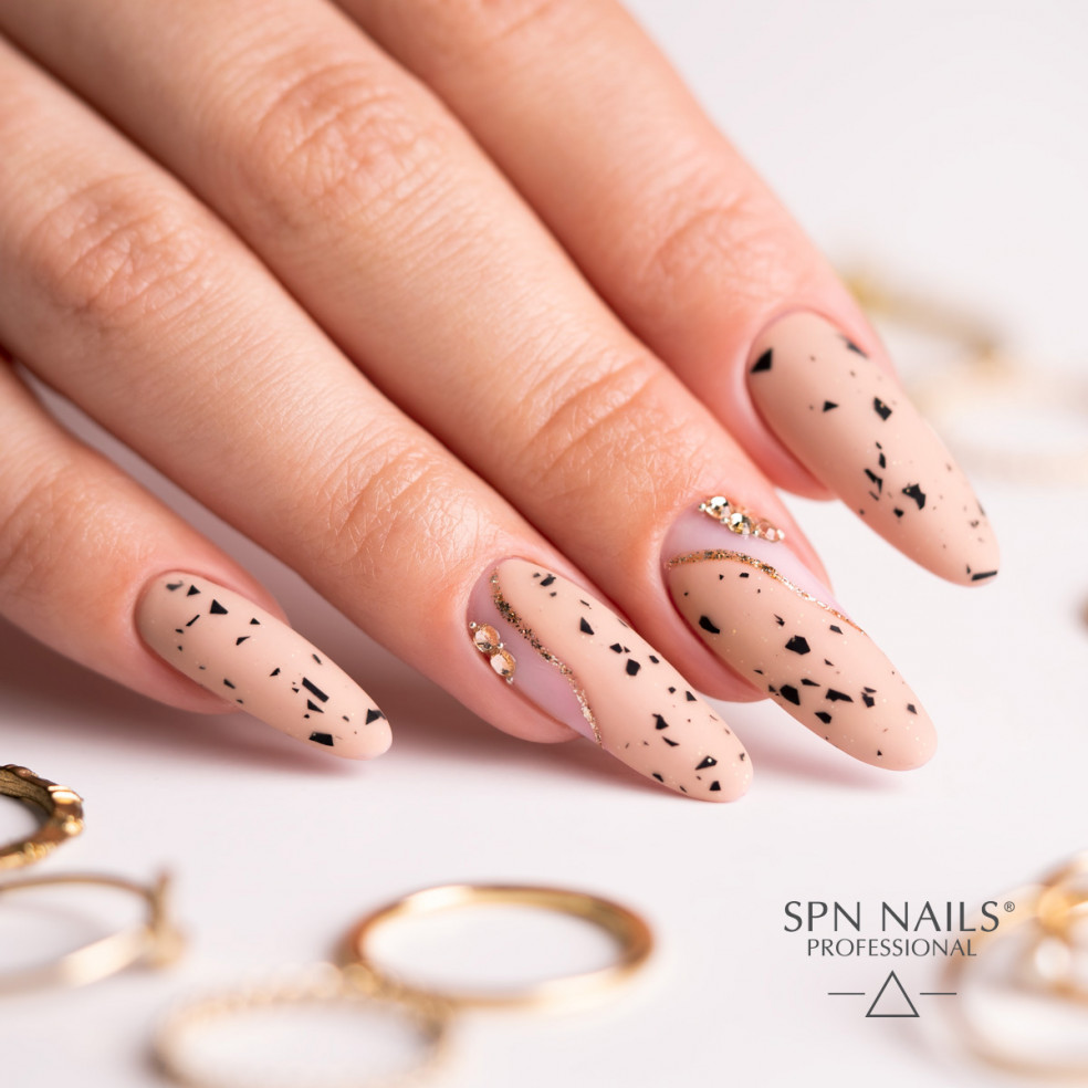 945 Black Spots UV LaQ 8ml 945 Black Spots UV LaQ 8ml