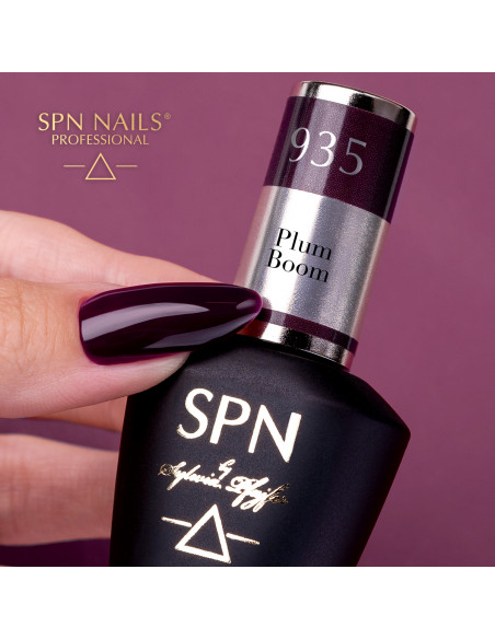 935 Plum Boom UV LaQ 8ml