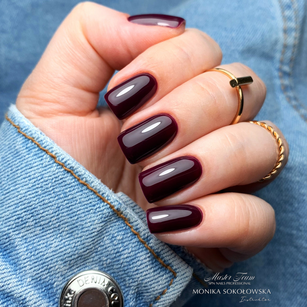 Lakier hybrydowy 935 Plum Boom UV LaQ...