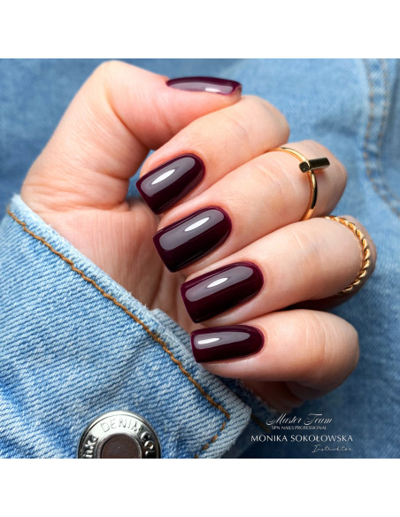 Lakier hybrydowy 935 Plum Boom UV LaQ 8ml