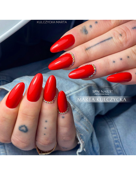 805 Bloody Mary UV LaQ 8ml