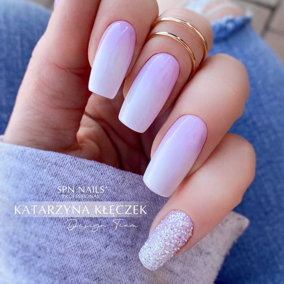 Lakier hybrydowy 742 Lilly in the... Lakier hybrydowy 742 Lilly in the...