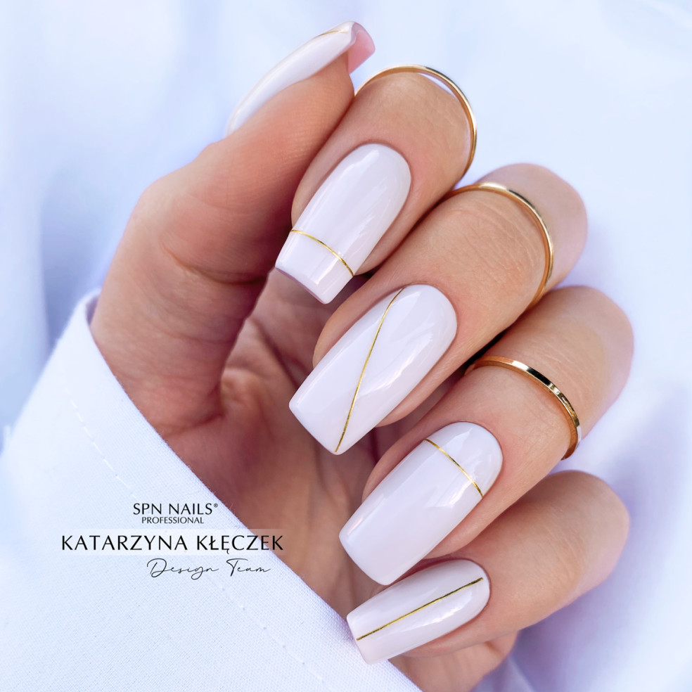 973 Oat Milk UV LaQ 8ml 973 Oat Milk UV LaQ 8ml