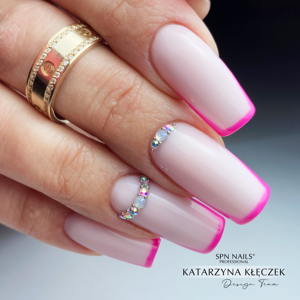 Lakier hybrydowy 561 Night In Miami...