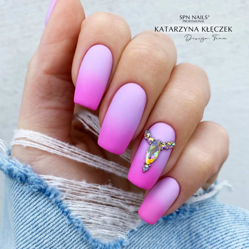 Lakier hybrydowy 742 Lilly in the... Lakier hybrydowy 742 Lilly in the...