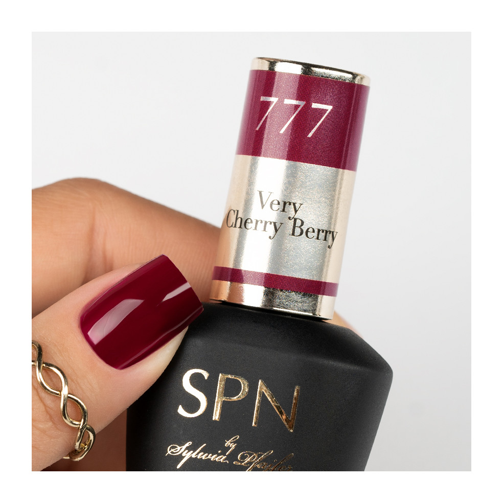 777 Very Cherry Berry UV LaQ 8ml