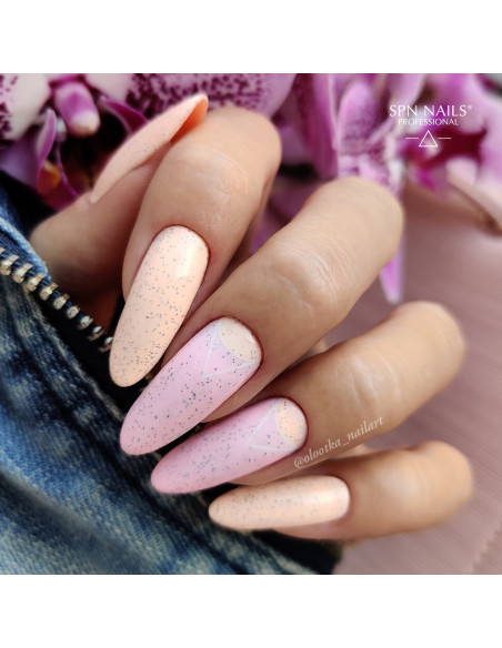 894 I Don't Pink So UV LaQ 8ml