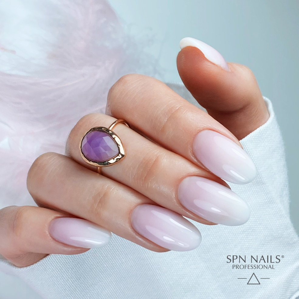 SPN Nails - Żel w butelce Builder... SPN Nails - Żel w butelce Builder...
