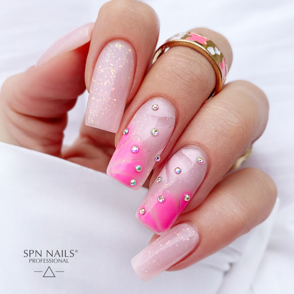 Blush Builder Shine Gel 15g Blush Builder Shine Gel 15g