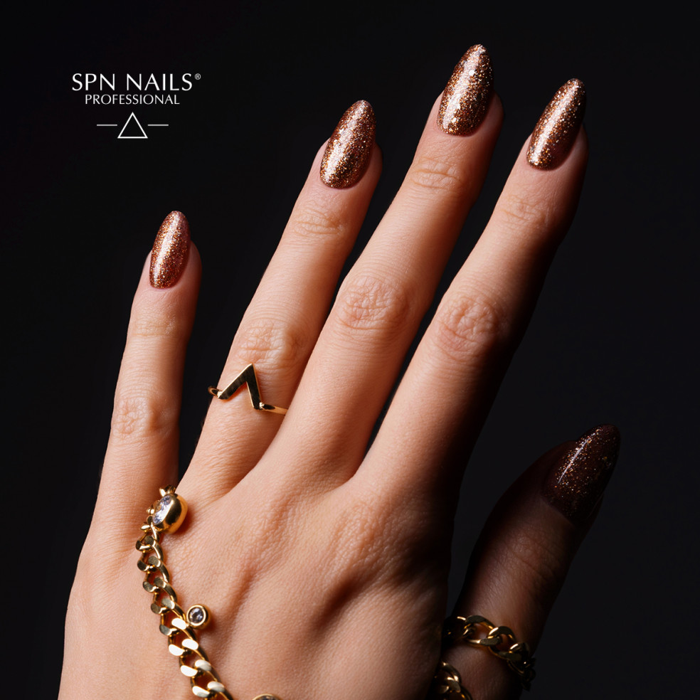 997 All that Glitter... UV LaQ 8ml 997 All that Glitter... UV LaQ 8ml