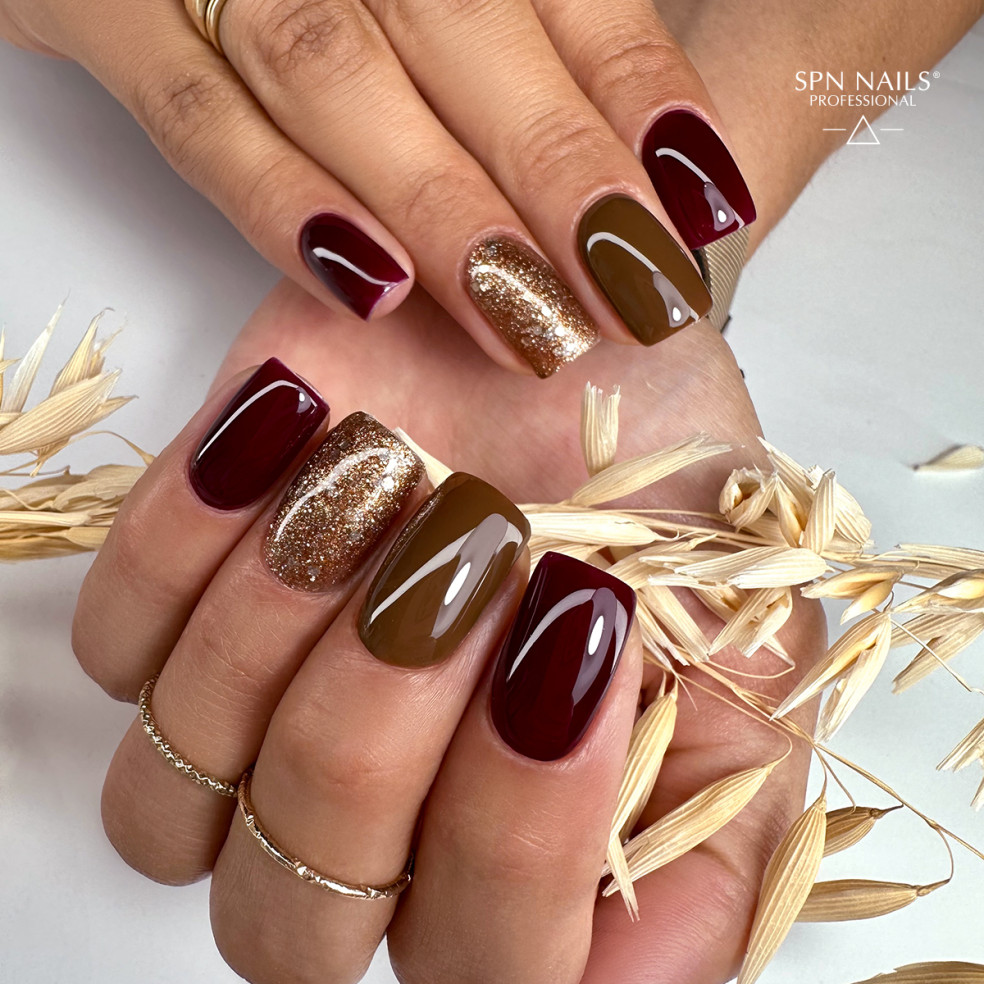 997 All that Glitter... UV LaQ 8ml 997 All that Glitter... UV LaQ 8ml