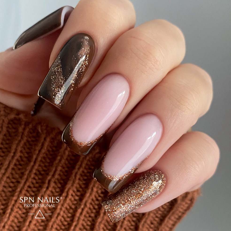 997 All that Glitter... UV LaQ 8ml 997 All that Glitter... UV LaQ 8ml