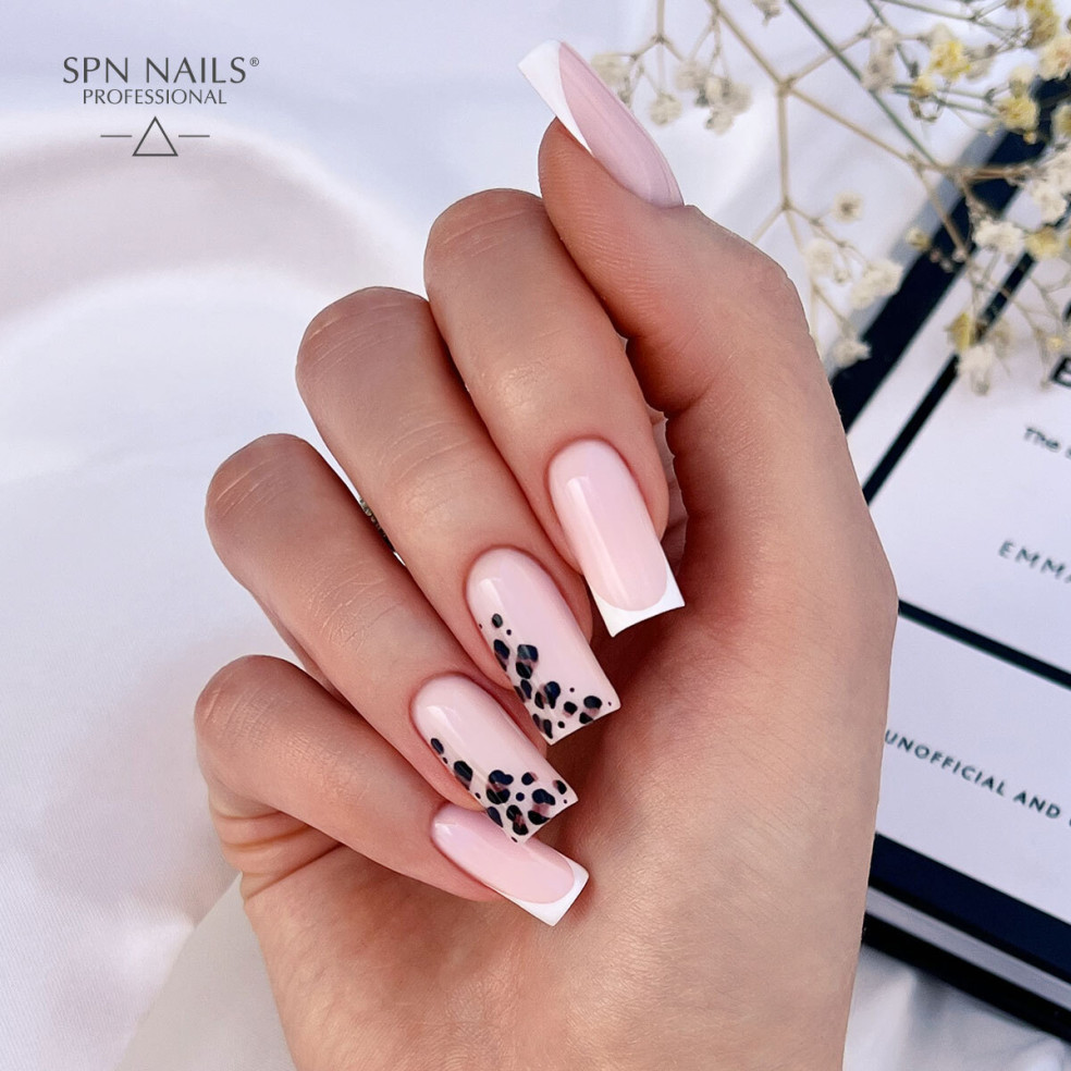 Perfect Nude Gel by Karolina Wiatr 15g Perfect Nude Gel by Karolina Wiatr 15g