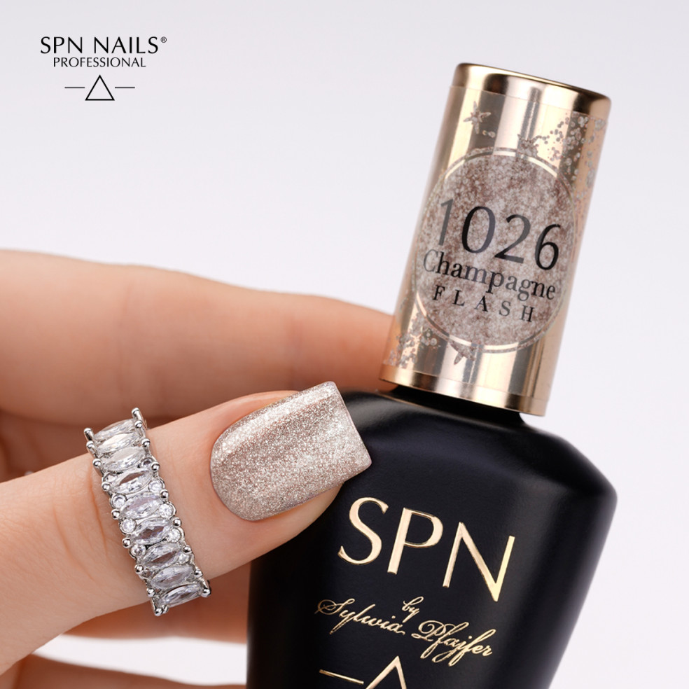 1026 Champagne FLASH UV LaQ 8ml