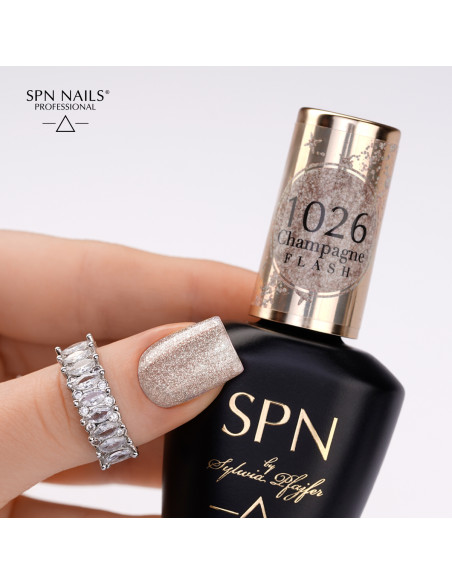 1026 Champagne FLASH UV LaQ 8ml