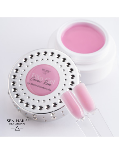 Wzorniki prezentujące odcień żelu TiXo w kolorze Cover Rose