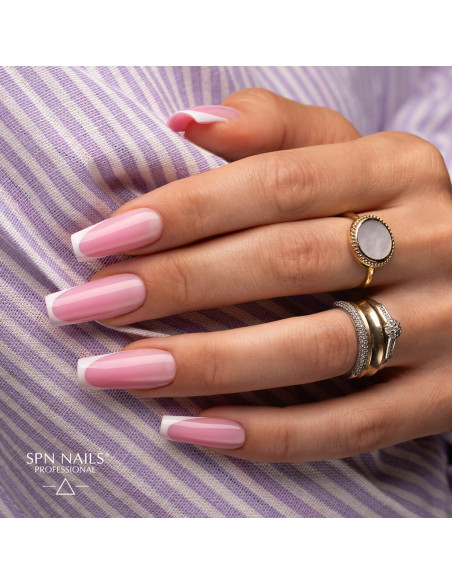 Stylizacja wykonana różowym żelem z tiksotropią SPN TiXo Gel Cover Rose