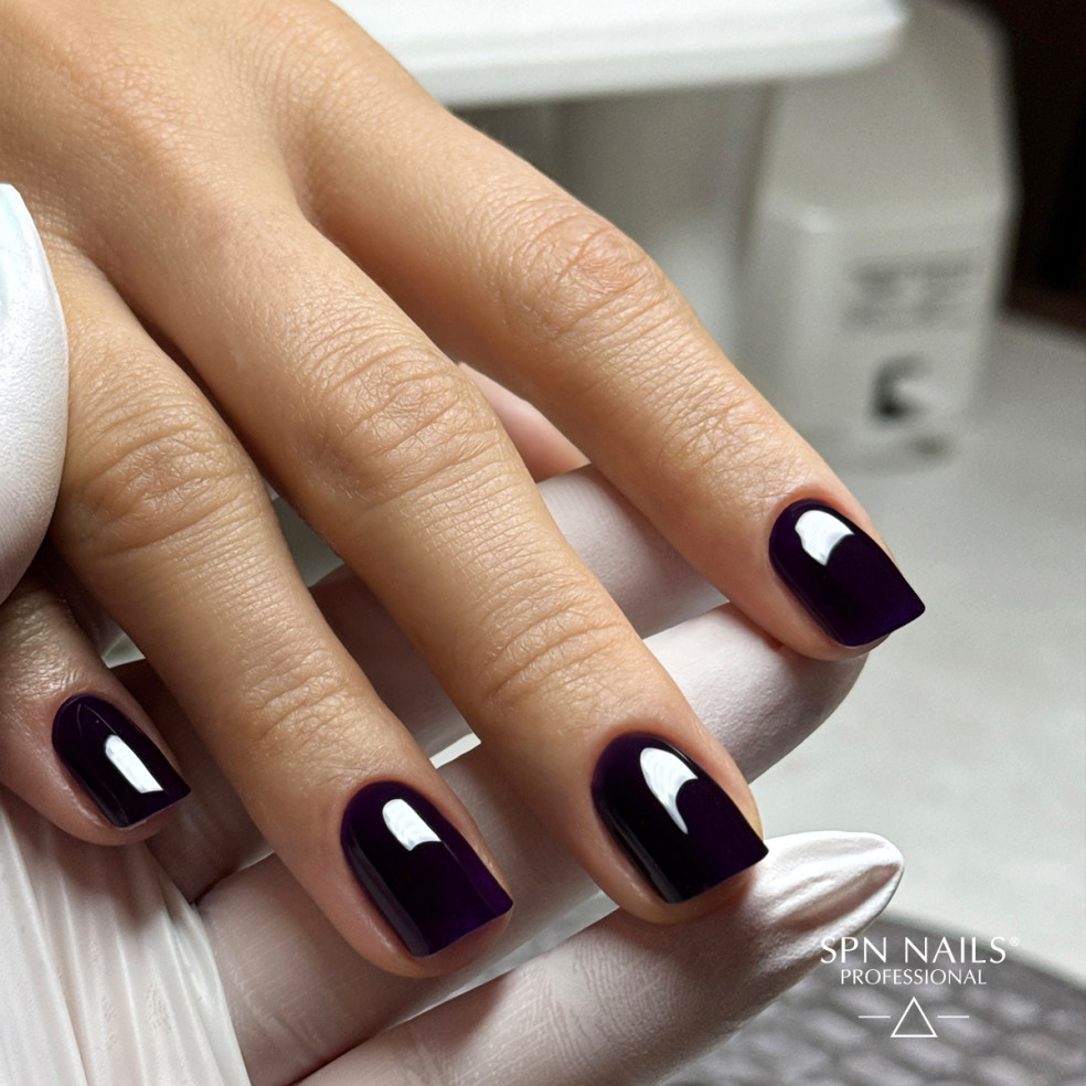 Lakier hybrydowy 557 Aubergine UV LaQ... Lakier hybrydowy 557 Aubergine UV LaQ...