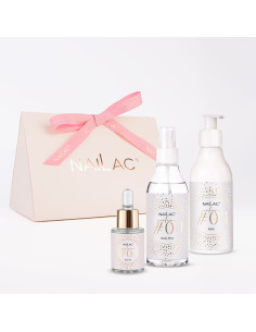 Set of perfumed cosmetics...