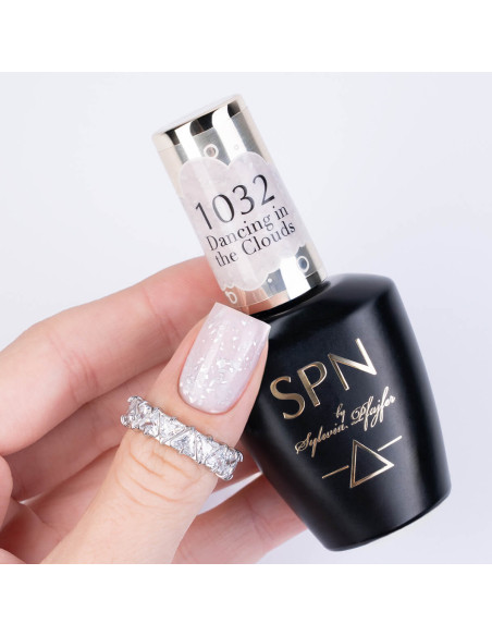 1032 Dancing in the Clouds UV LaQ 8ml