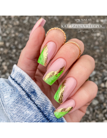 930 Limeo & Juliet UV LaQ 8ml - Expiration date 04/2026