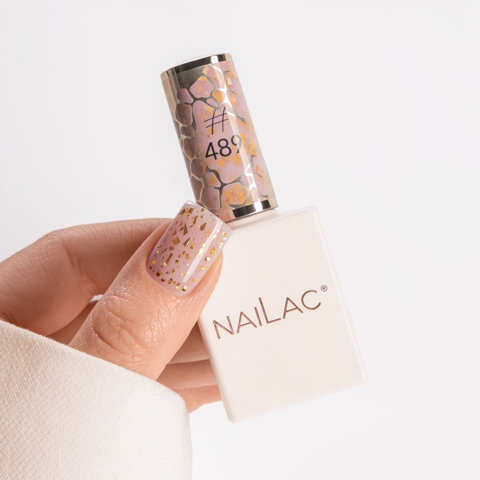kciuk pomalowany lakierem #489  NaiLac