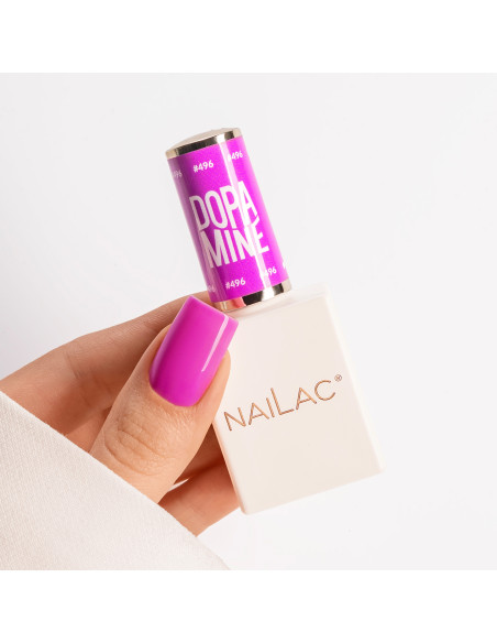 kciuk pomalowany różowym lakierem #496 NaiLac