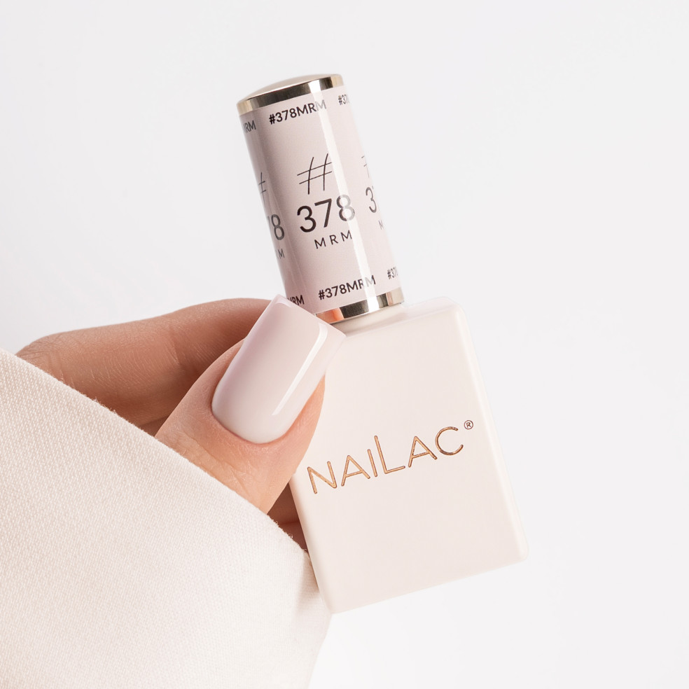 kciuk pomalowany lakierem kauczukowym #378 MRM NaiLac