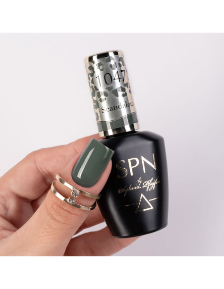 Hybrid Nail Polish 1047 Scandalous UV LaQ 8ml