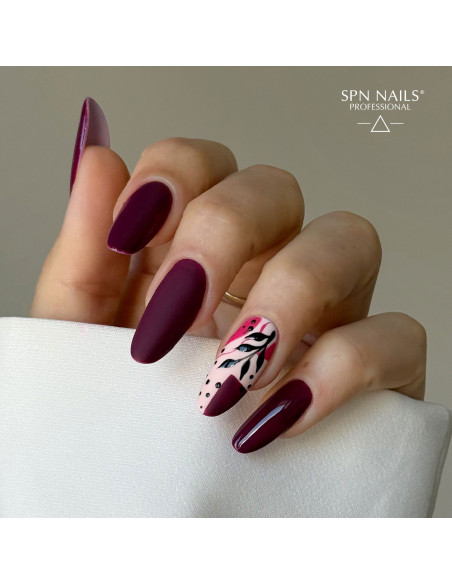 Hybrid Nail Polish 1045 Plum Noir UV LaQ 8ml
