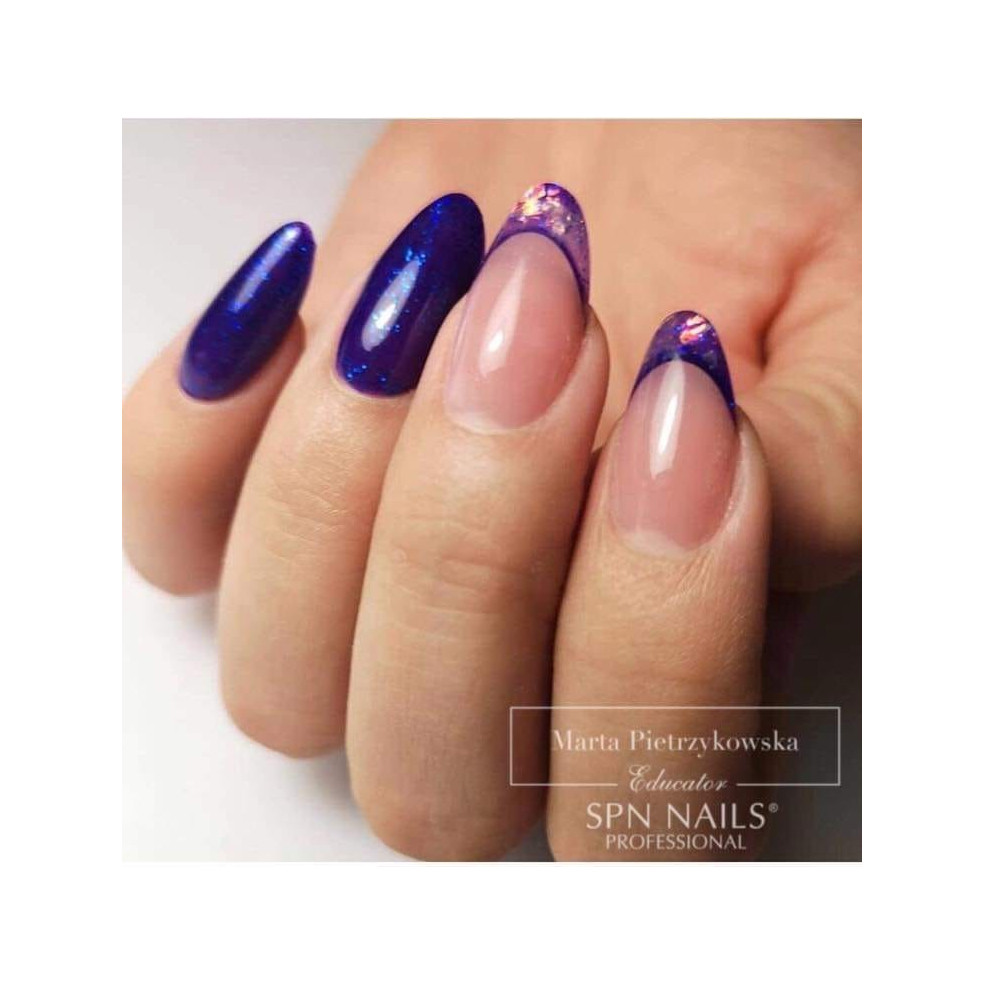 827 Blue Zodiac UV LaQ 8ml 827 Blue Zodiac UV LaQ 8ml